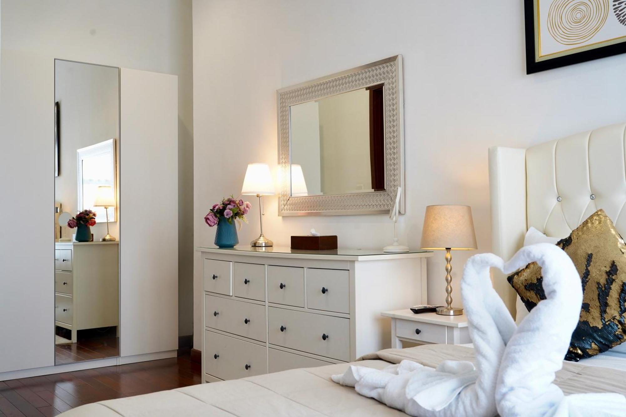 2Br Lucky Tower Residence Jakarta Old Town Top Floor Condo Екстер'єр фото