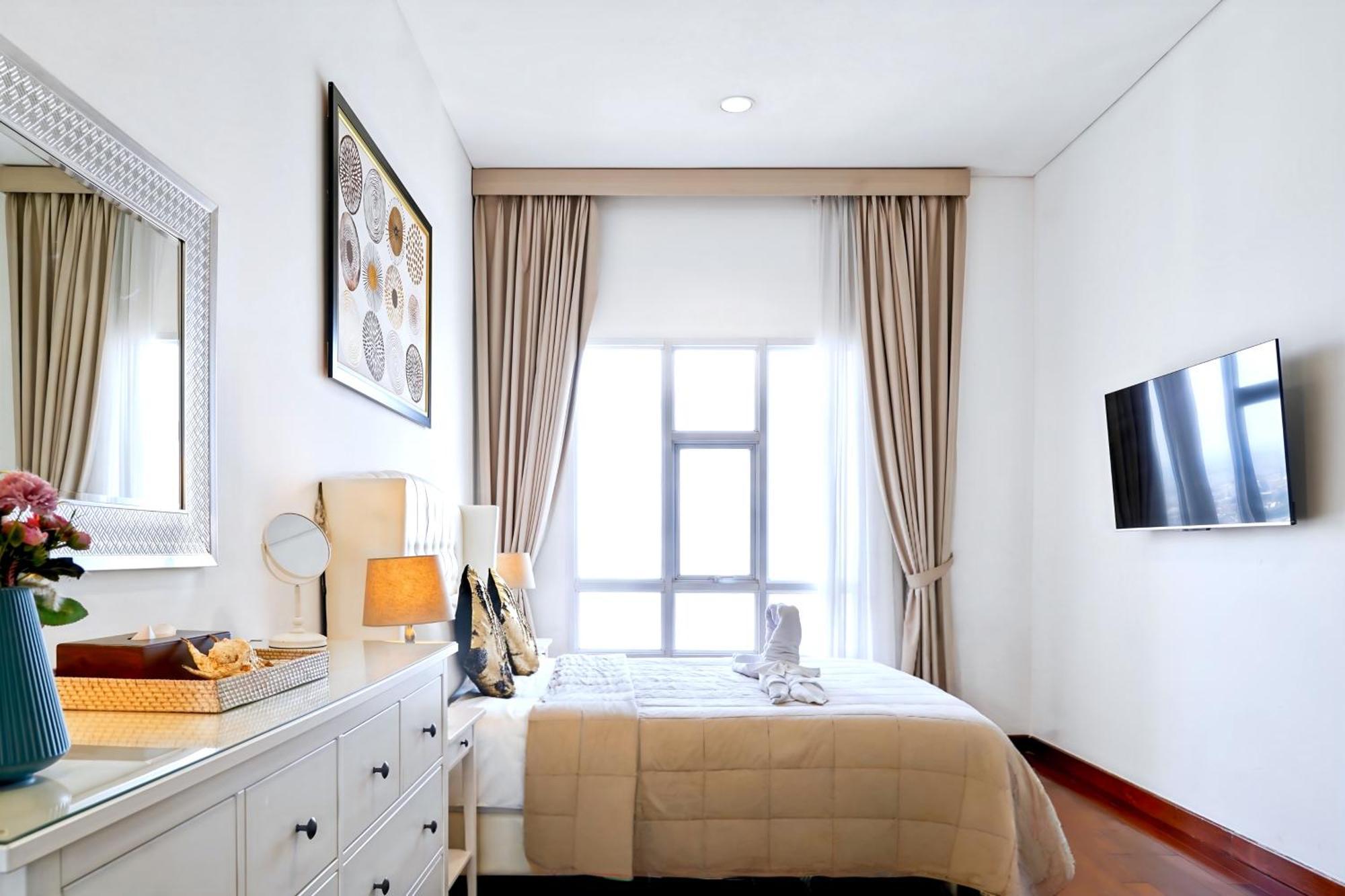2Br Lucky Tower Residence Jakarta Old Town Top Floor Condo Екстер'єр фото