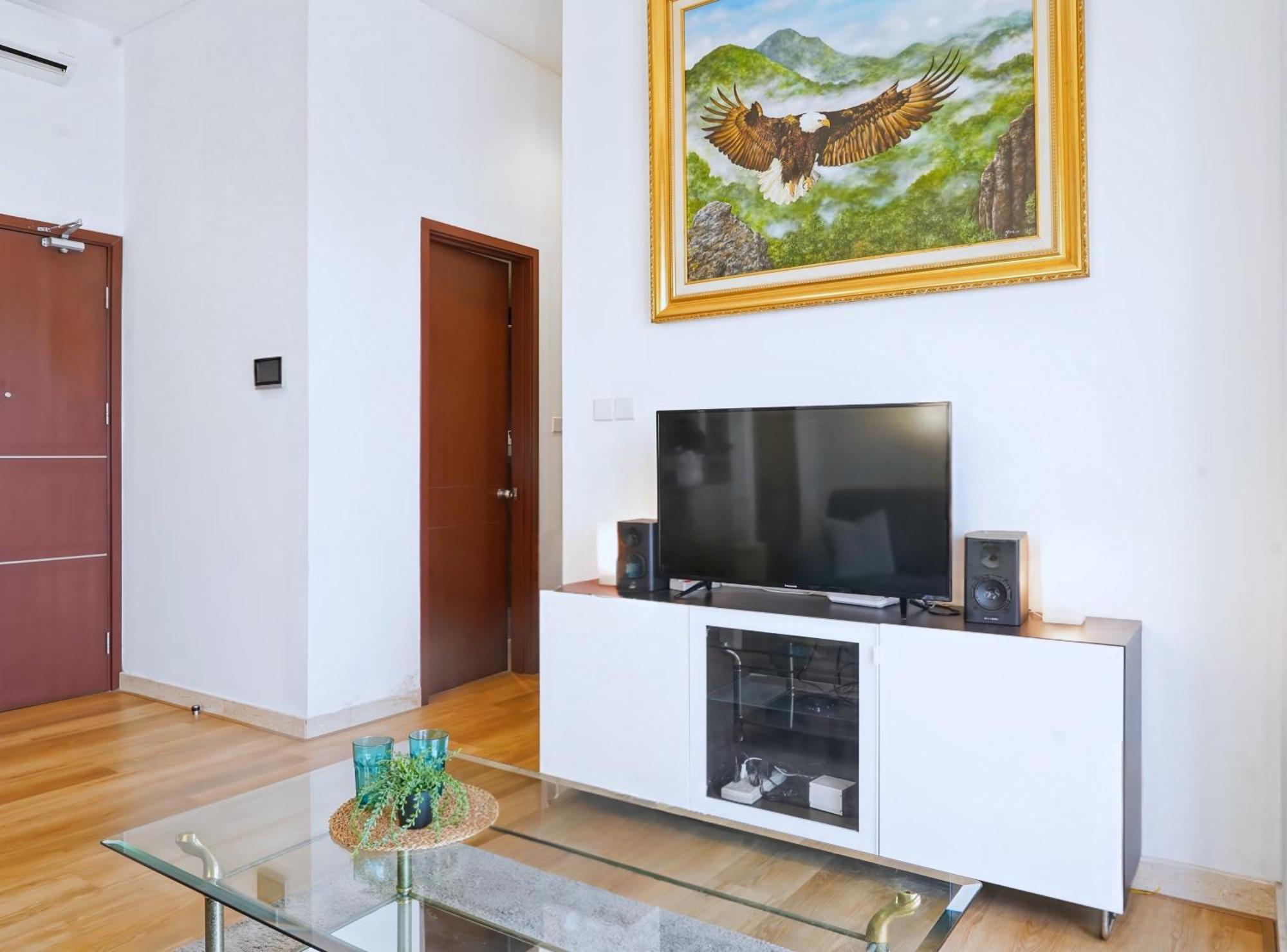 2Br Lucky Tower Residence Jakarta Old Town Top Floor Condo Екстер'єр фото