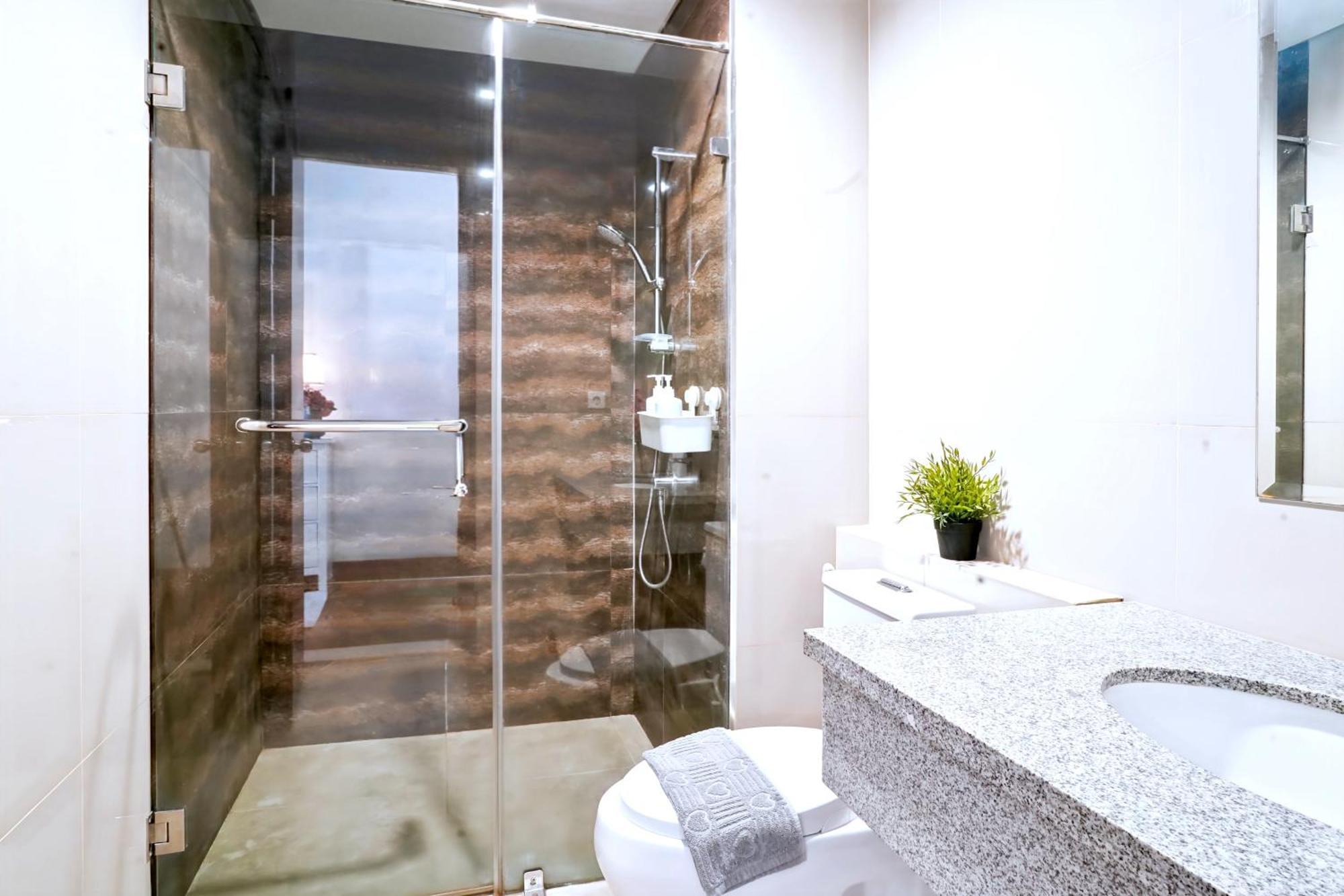 2Br Lucky Tower Residence Jakarta Old Town Top Floor Condo Екстер'єр фото
